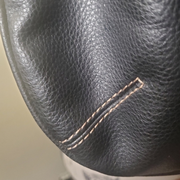 Super soft,  Nine West, black hobo bag - Picture 3 of 7